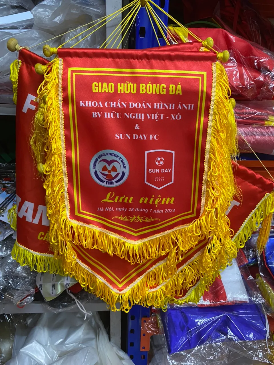 Mua cờ lưu niệm ở đâu