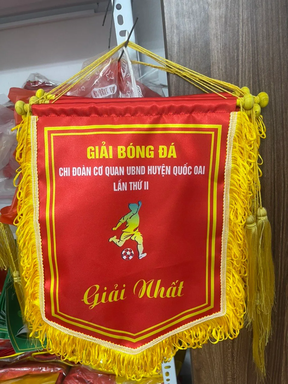 Cờ lưu niệm bóng đá