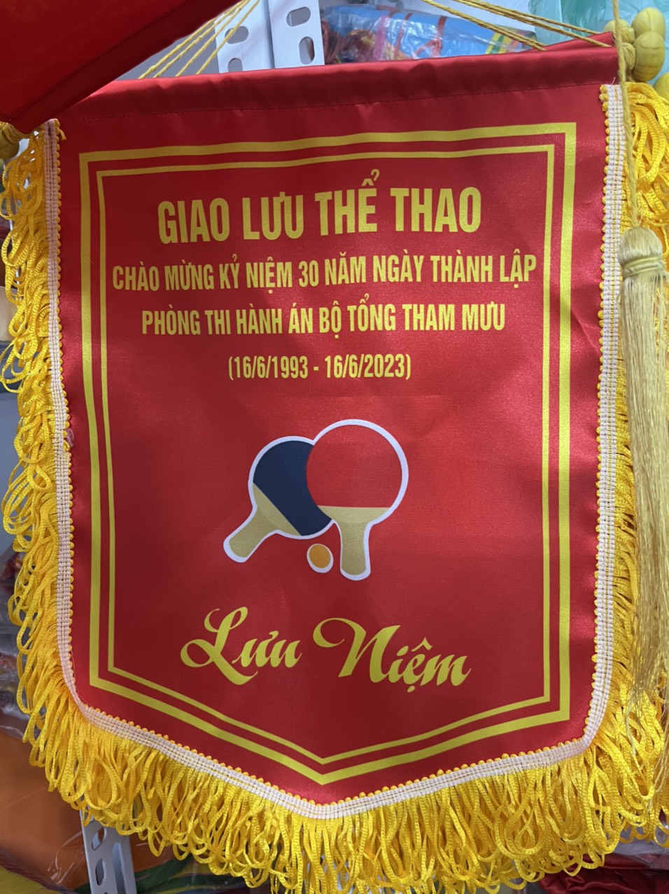 cờ lưu niệm giá rẻ