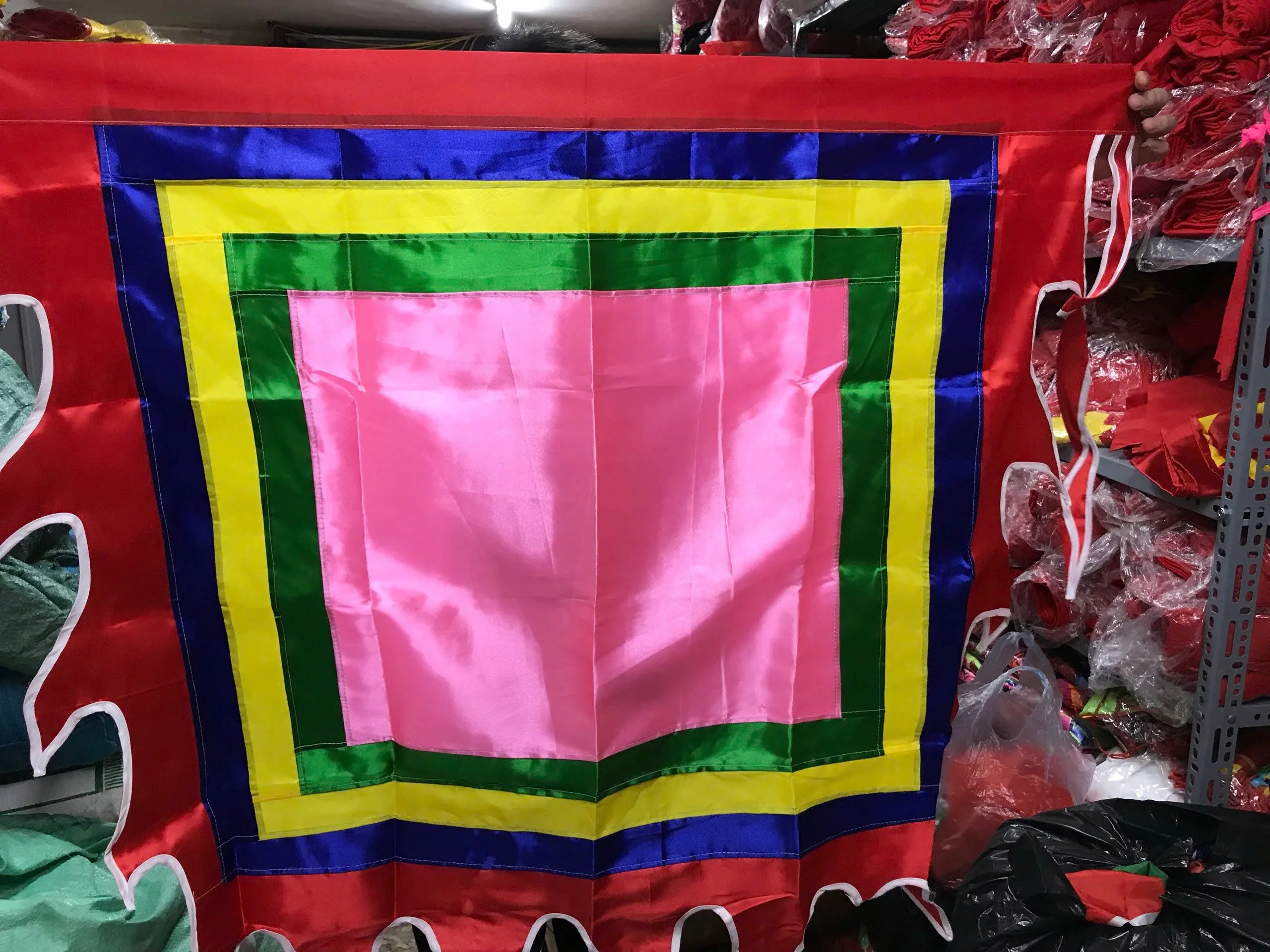 Cờ ngũ sắc Hà Nội