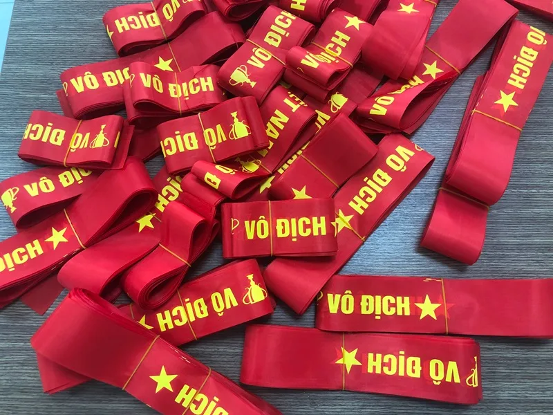Băng rôn đeo đầu Hà Nội