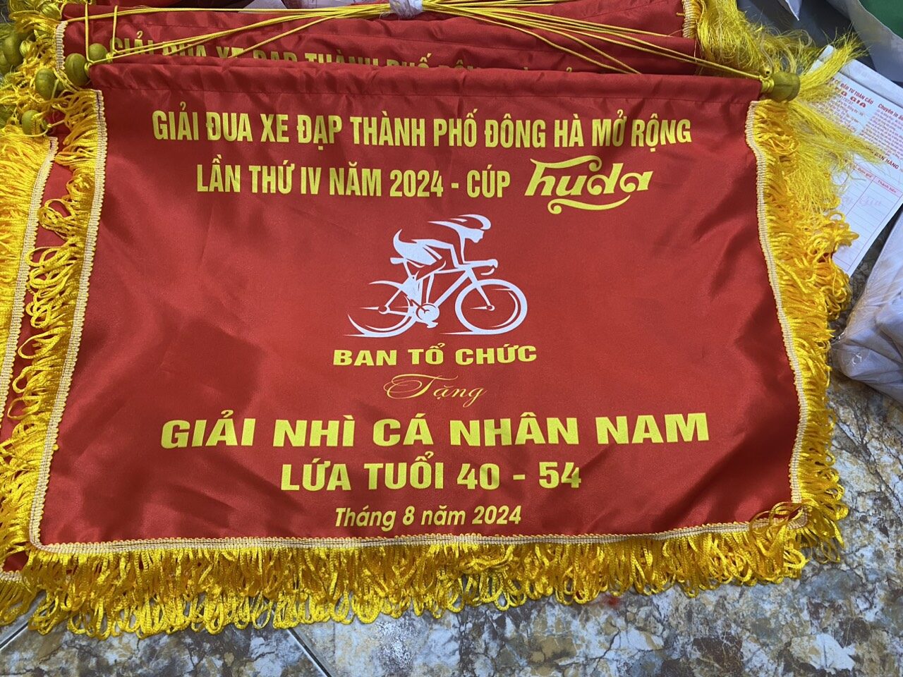 Cờ lưu niệm 