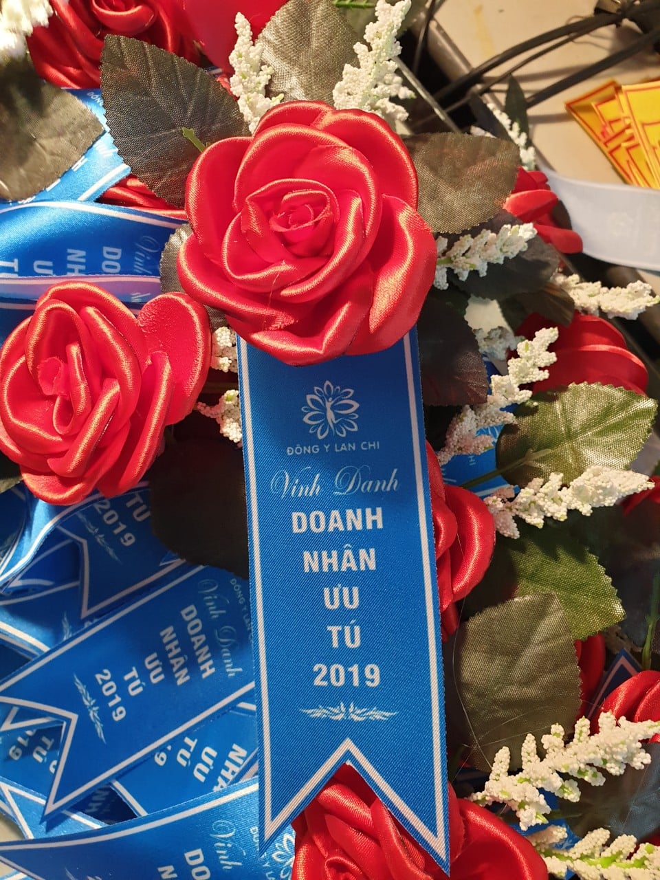 Hoa cài áo dài đẹp 