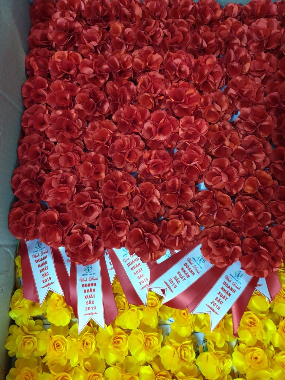 Hoa cài áo tốt nghiệp