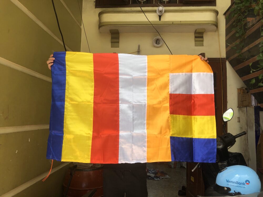 Cờ Phật giáo – Xưởng in cờ HOÀNG GIA Hà Nội