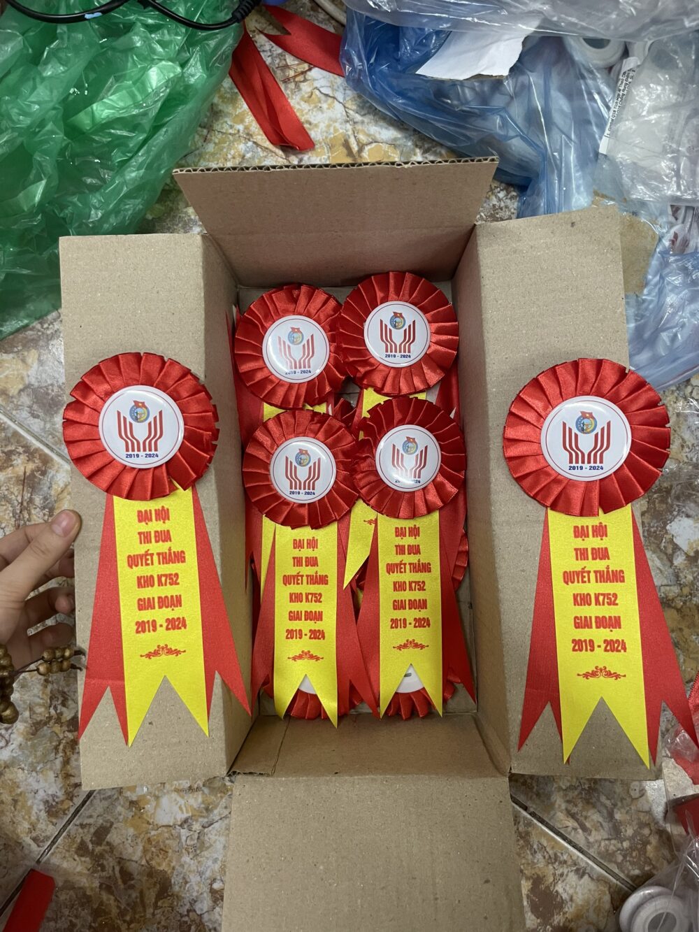 Hoa vải cài áo cao cấp 