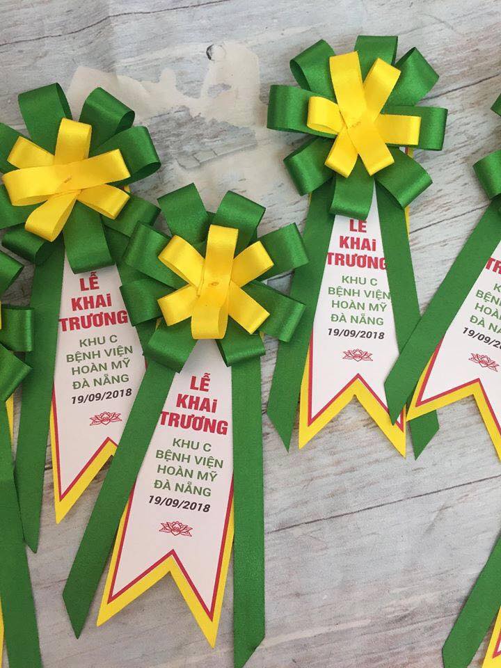 Hoa cài áo khách mời