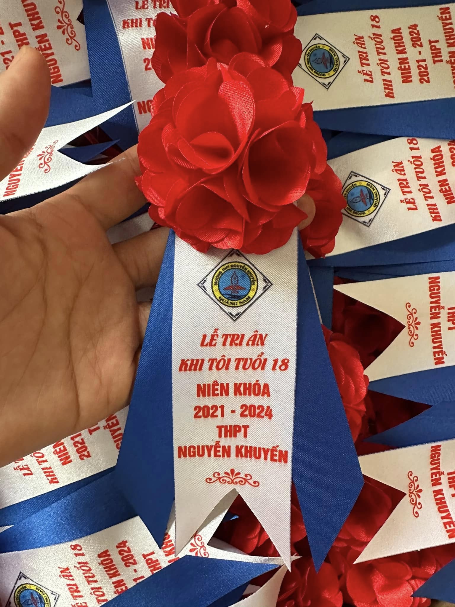 Hoa cài áo bằng vải