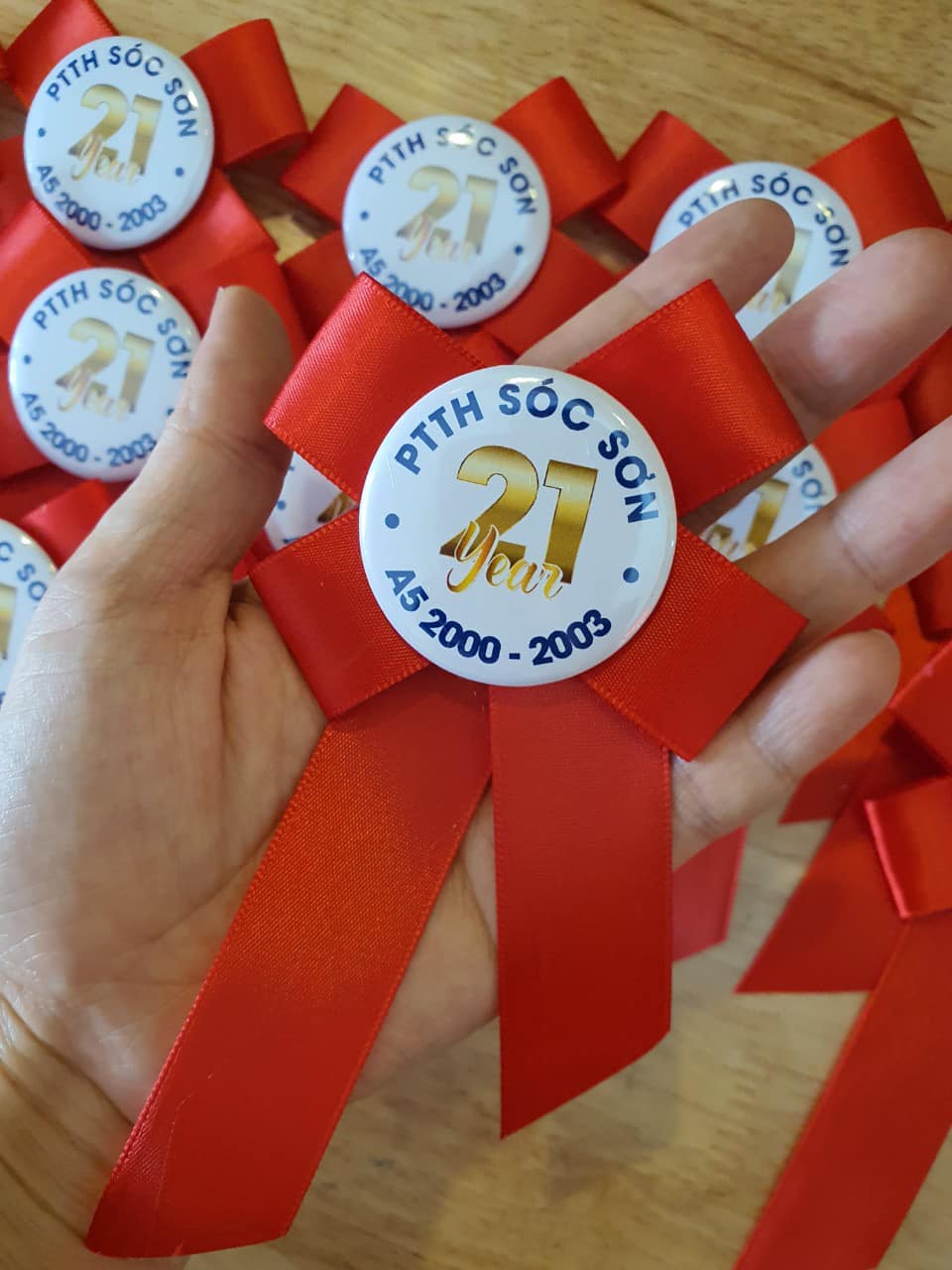 Mua hoa cài áo ở Hà Nội