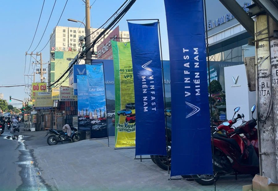 Cờ phướn chữ nhật