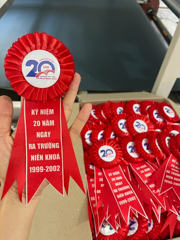 Hoa cài áo tốt nghiệp