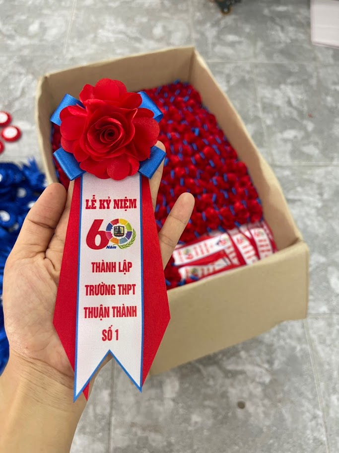 Hoa cài áo nữ nam