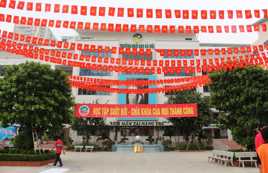 Mua dây cờ đỏ sao vàng ở đâu – Xưởng in cờ HOÀNG GIA