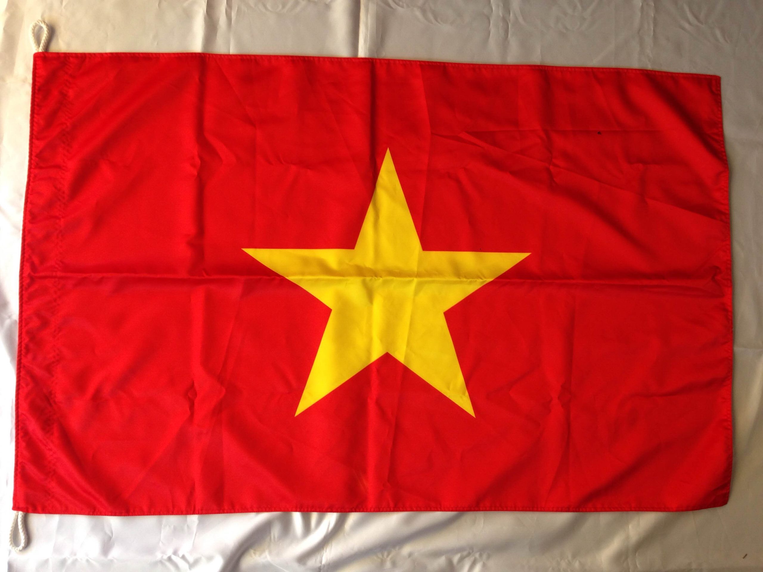 IN CỜ CÔNG TY VÀ CỜ TỔ QUỐC – XƯỞNG IN CỜ HOÀNG GIA