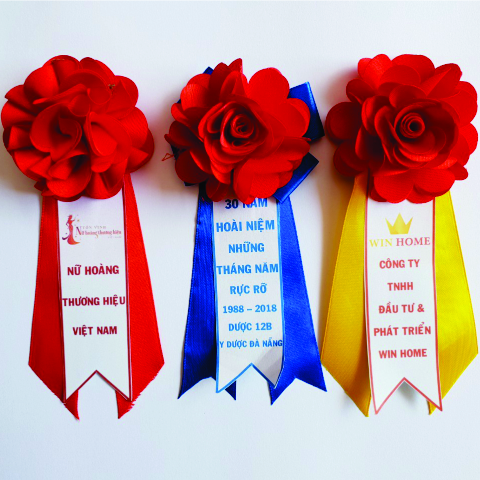 Hoa cài áo đại biểu cho lễ tốt nghiệp