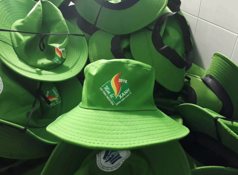 Mũ du lịch kiểu rộng vành