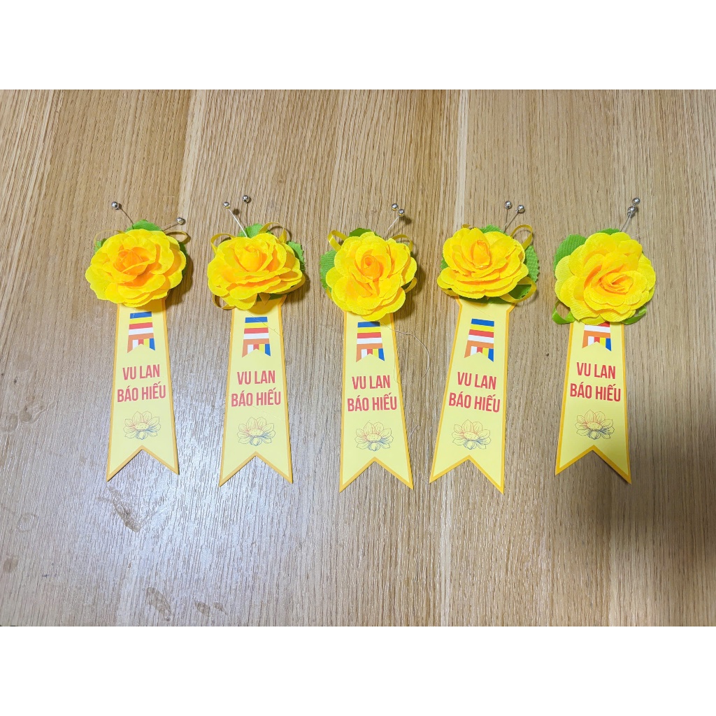 Hoa cài áo đại biểu hội nghị