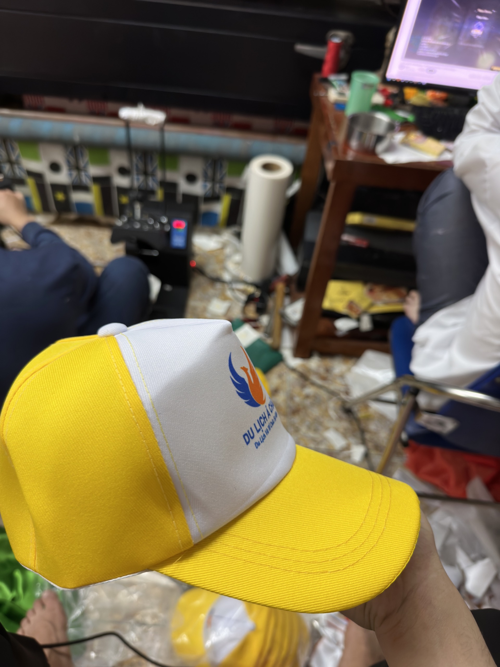 Mũ du lịch kiểu lưỡi trai