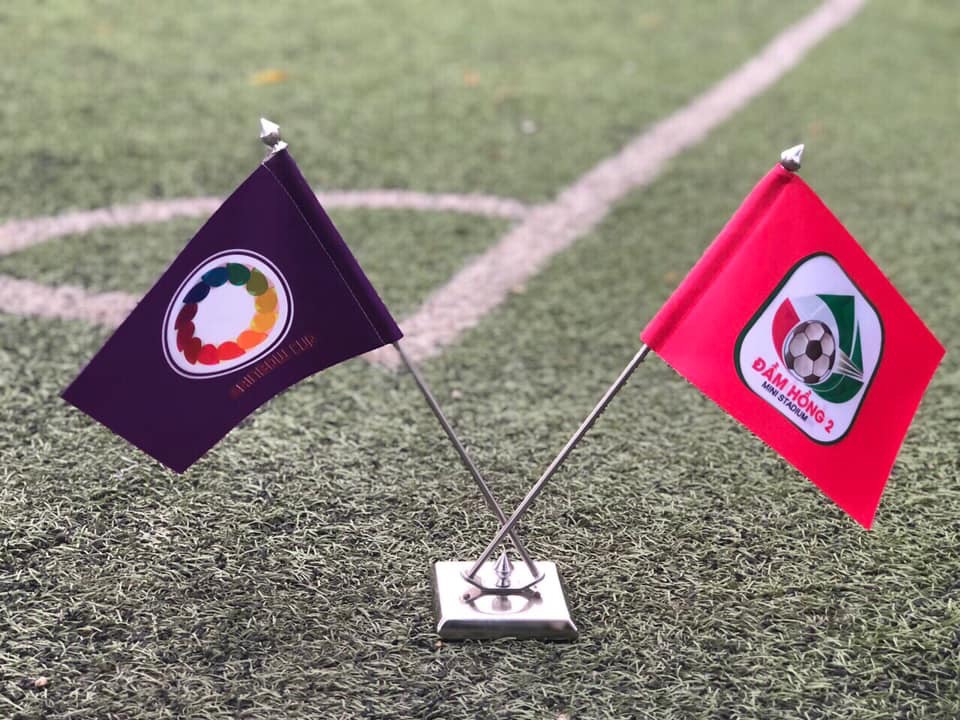 Mua cờ để bàn tại Hà Nội – Xưởng in cờ HOÀNG GIA