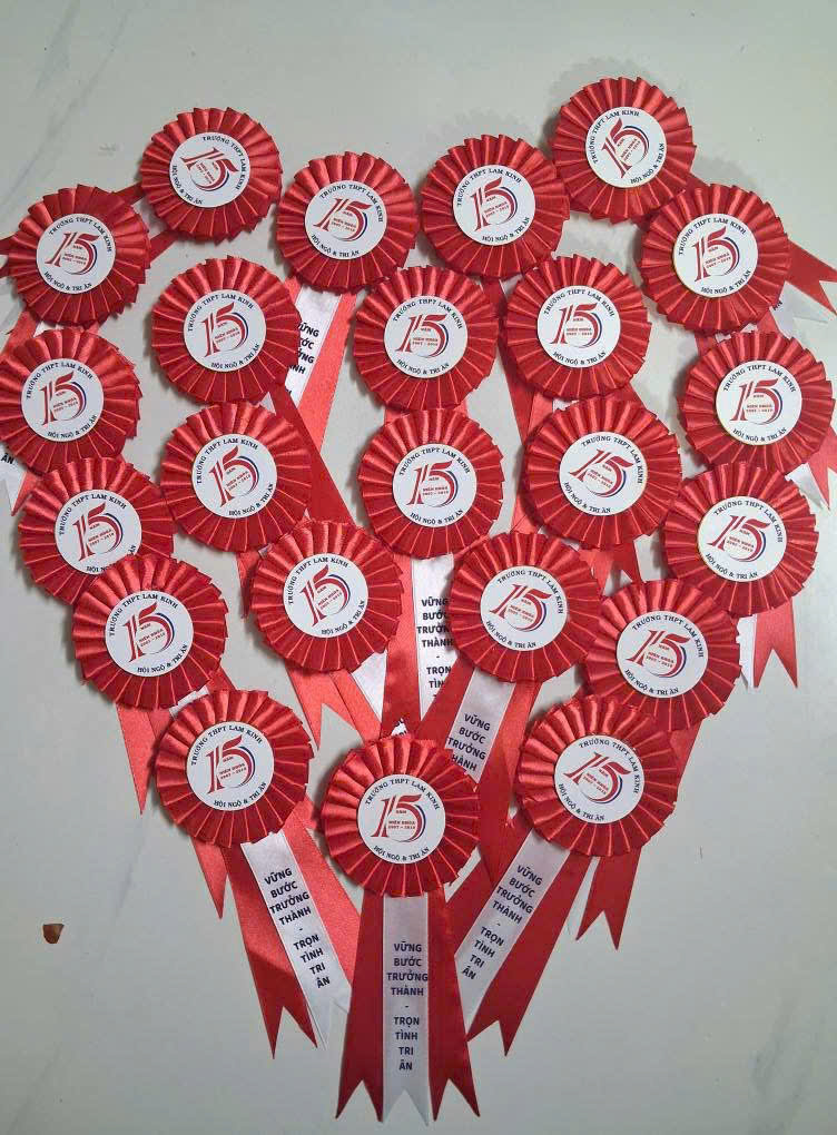 Hoa cài áo nữ nam