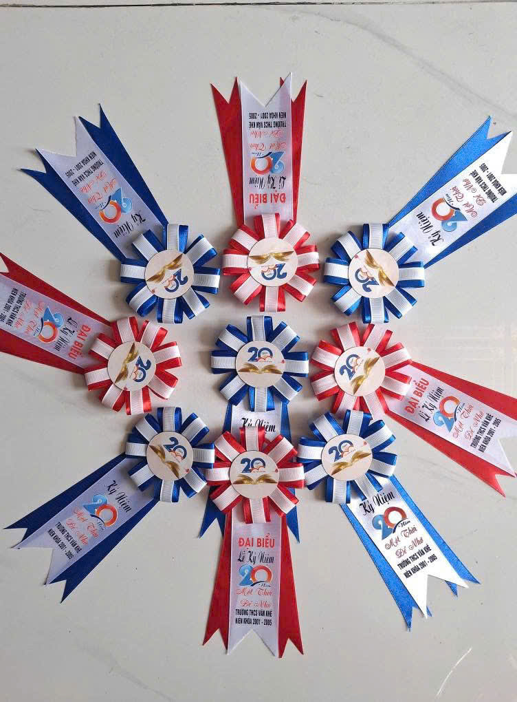 Hoa cài áo là gì?