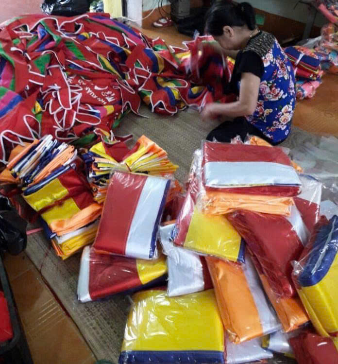 Địa chỉ bán cờ Phật giáo tại Hà Nội – Xưởng in cờ HOÀNG GIA 