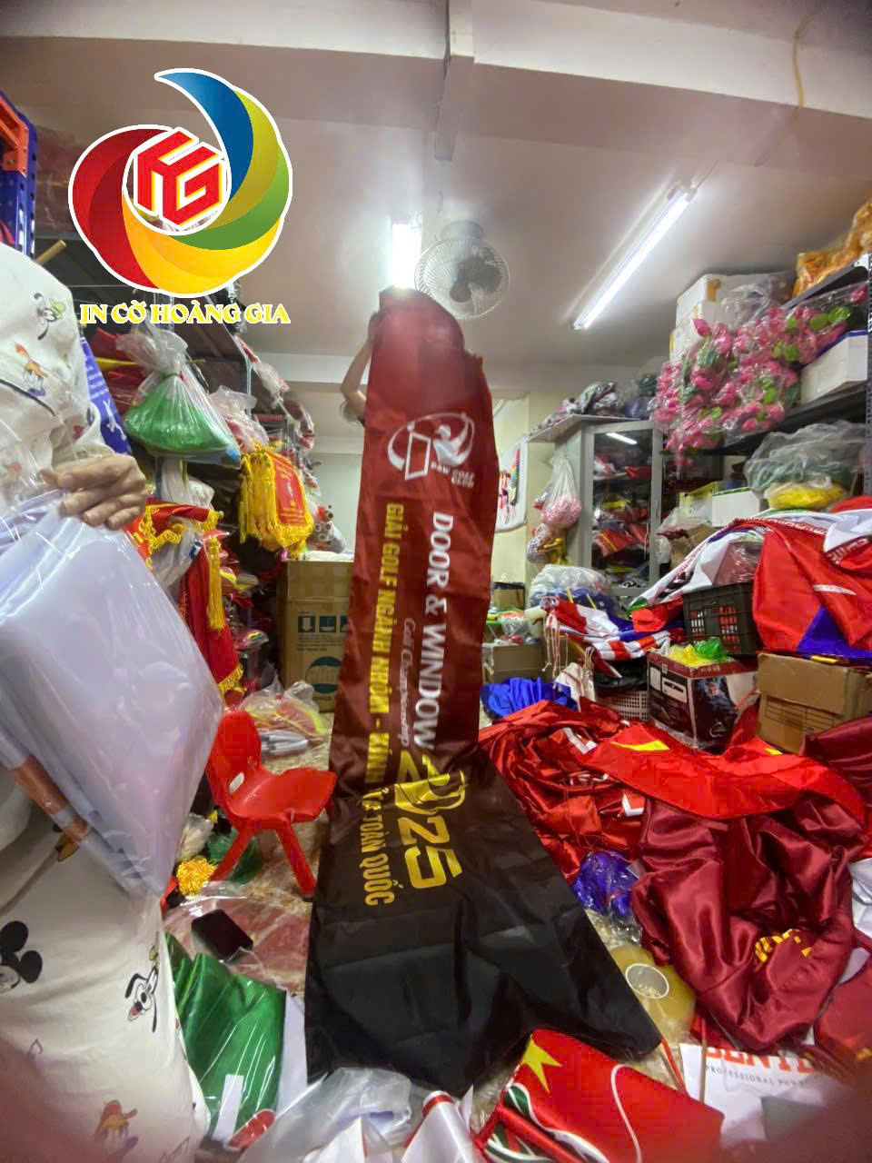 Cờ phướn cánh buồm