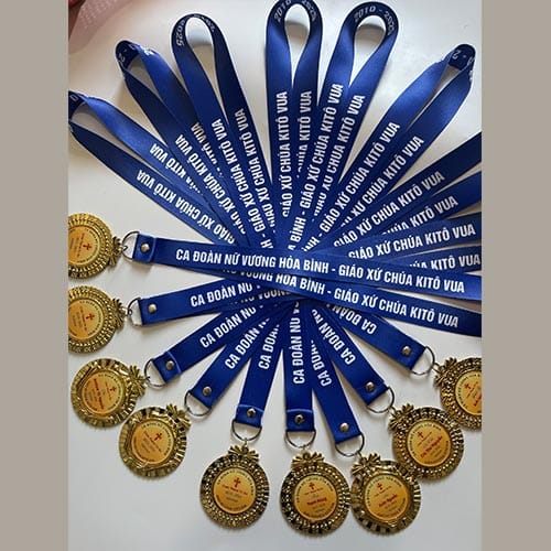 Dây đeo thẻ màu xanh dương