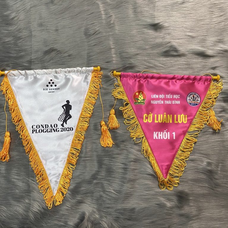 Cờ lưu niệm bao nhiêu tiền?