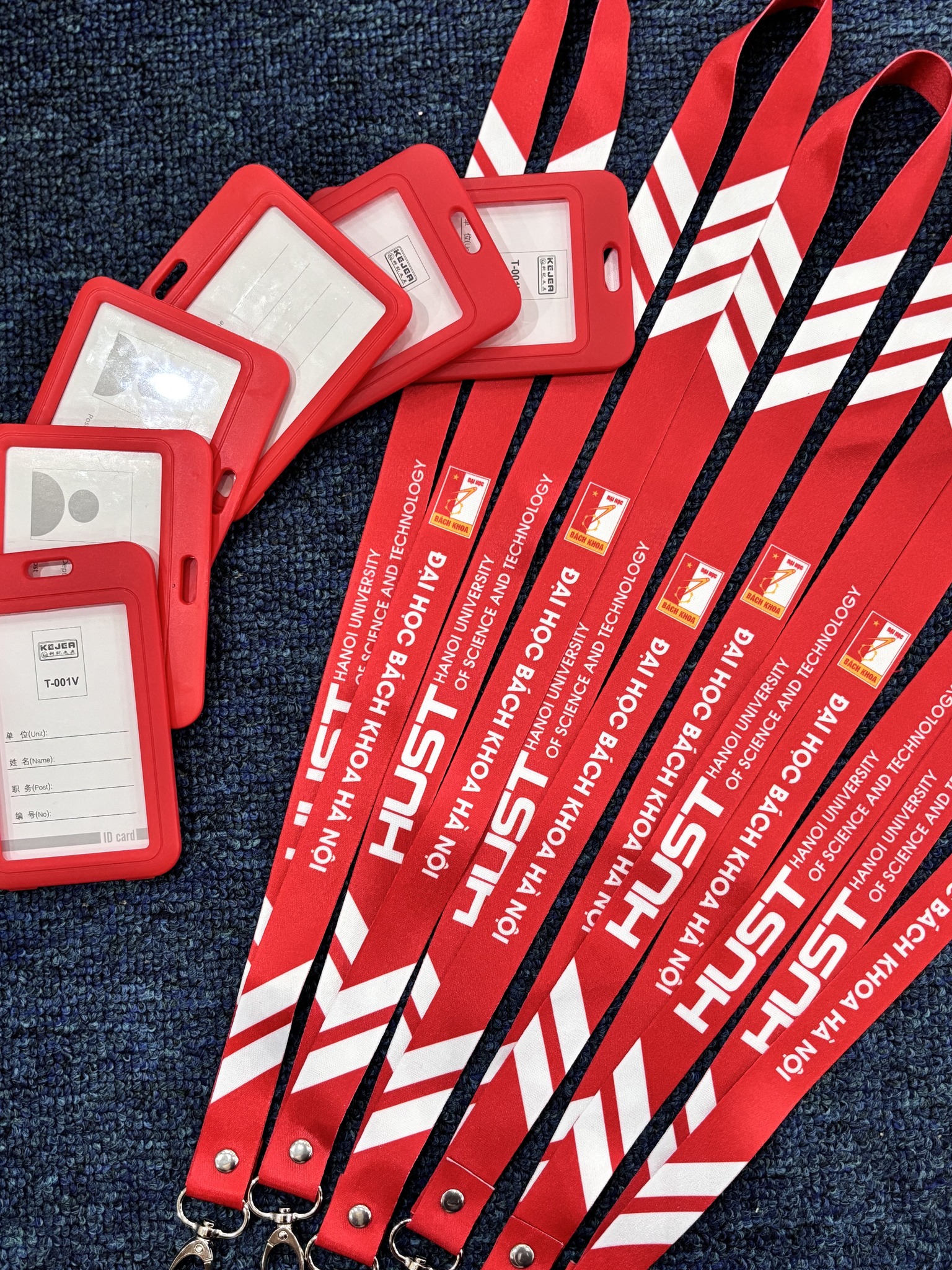 Dây đeo thẻ đại học bách khoa