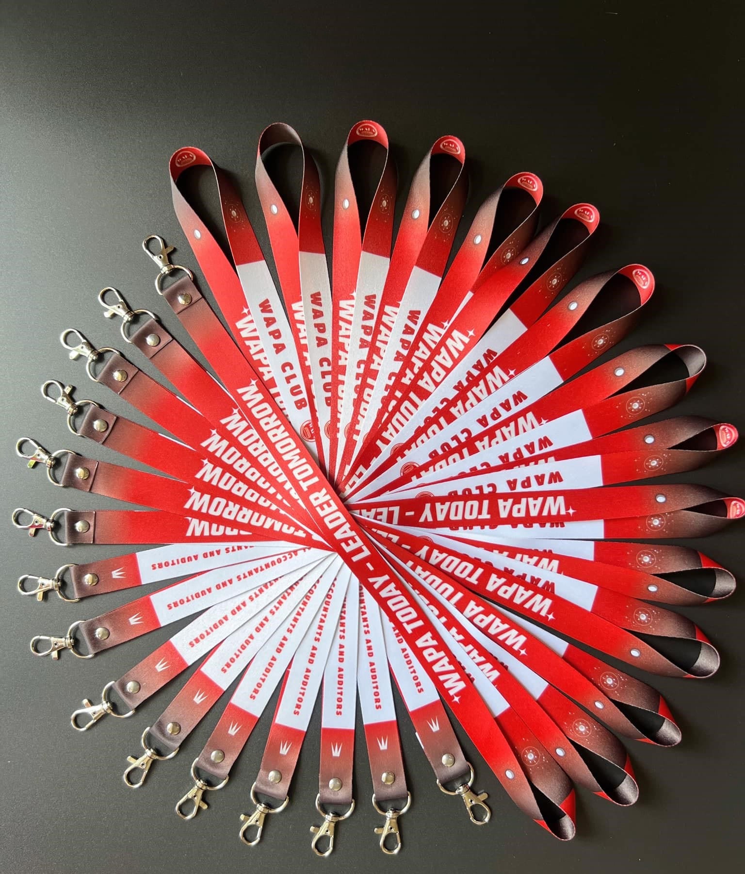 Dây đeo thẻ có khóa an toàn