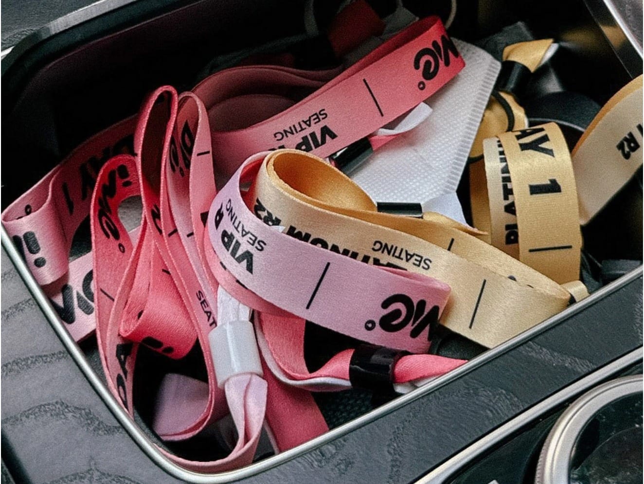 Lanyard giao hàng toàn quốc