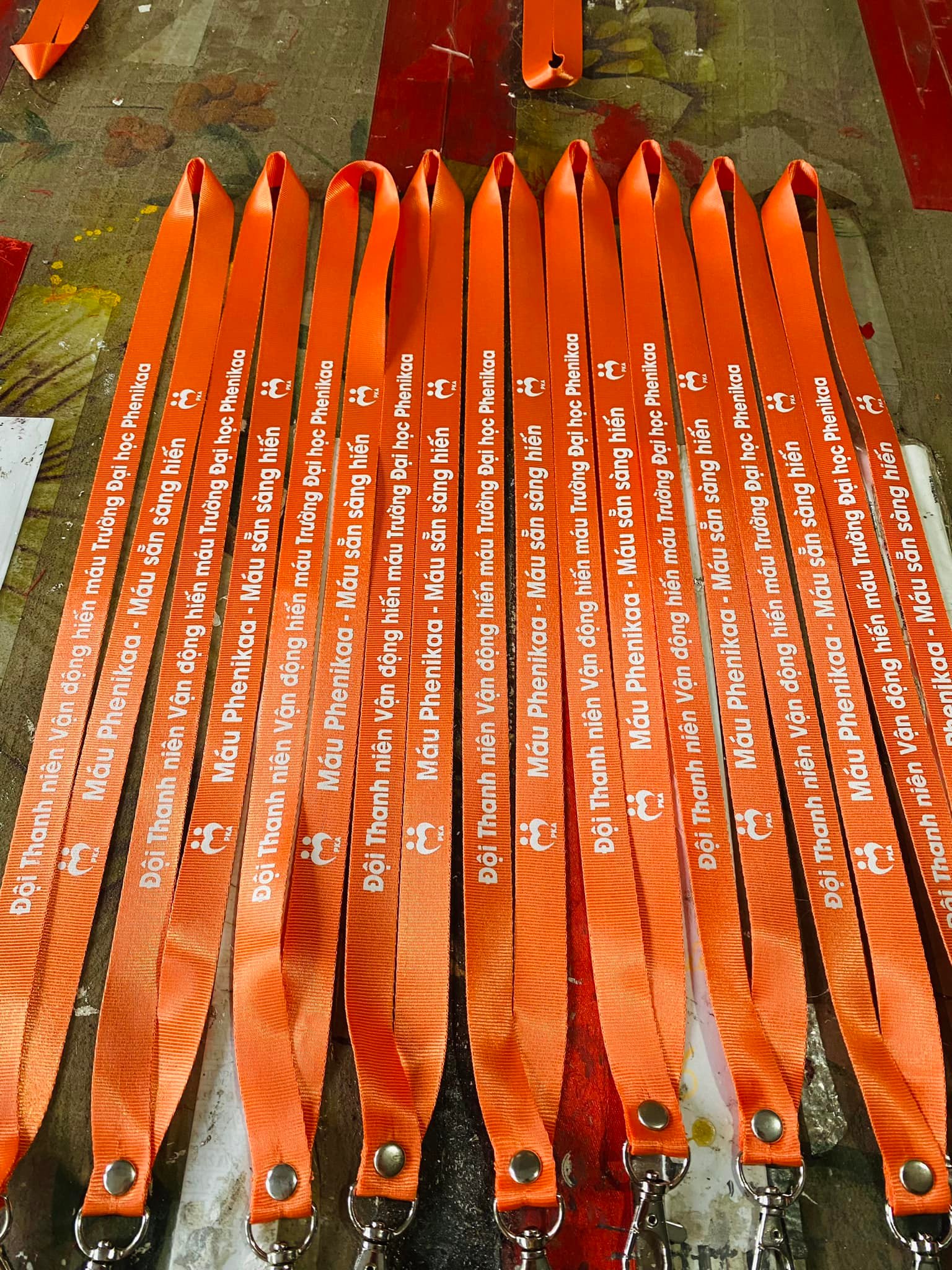 Dây đeo thẻ số lượng lớn