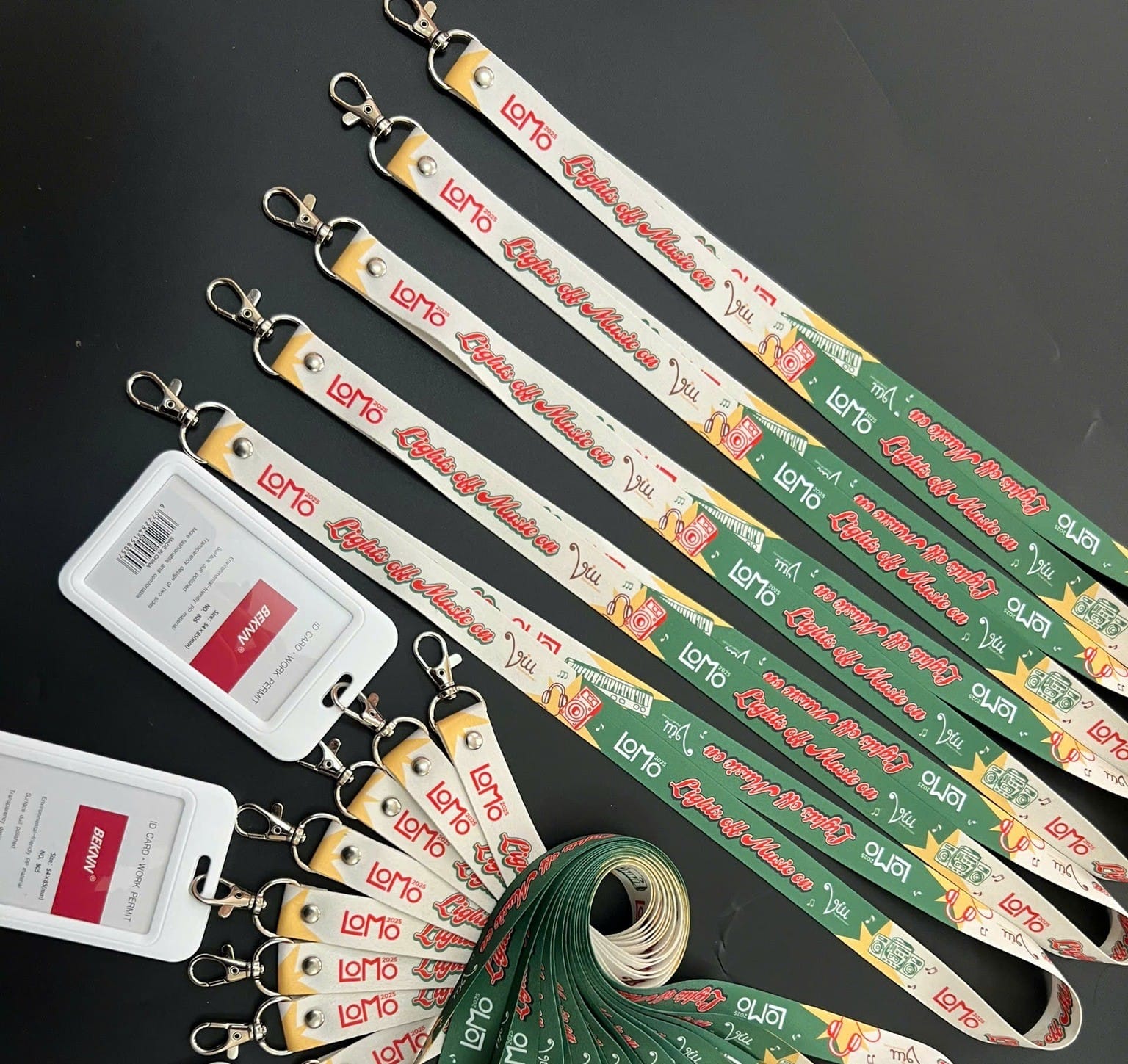 Dây đeo thẻ thiết kế riêng