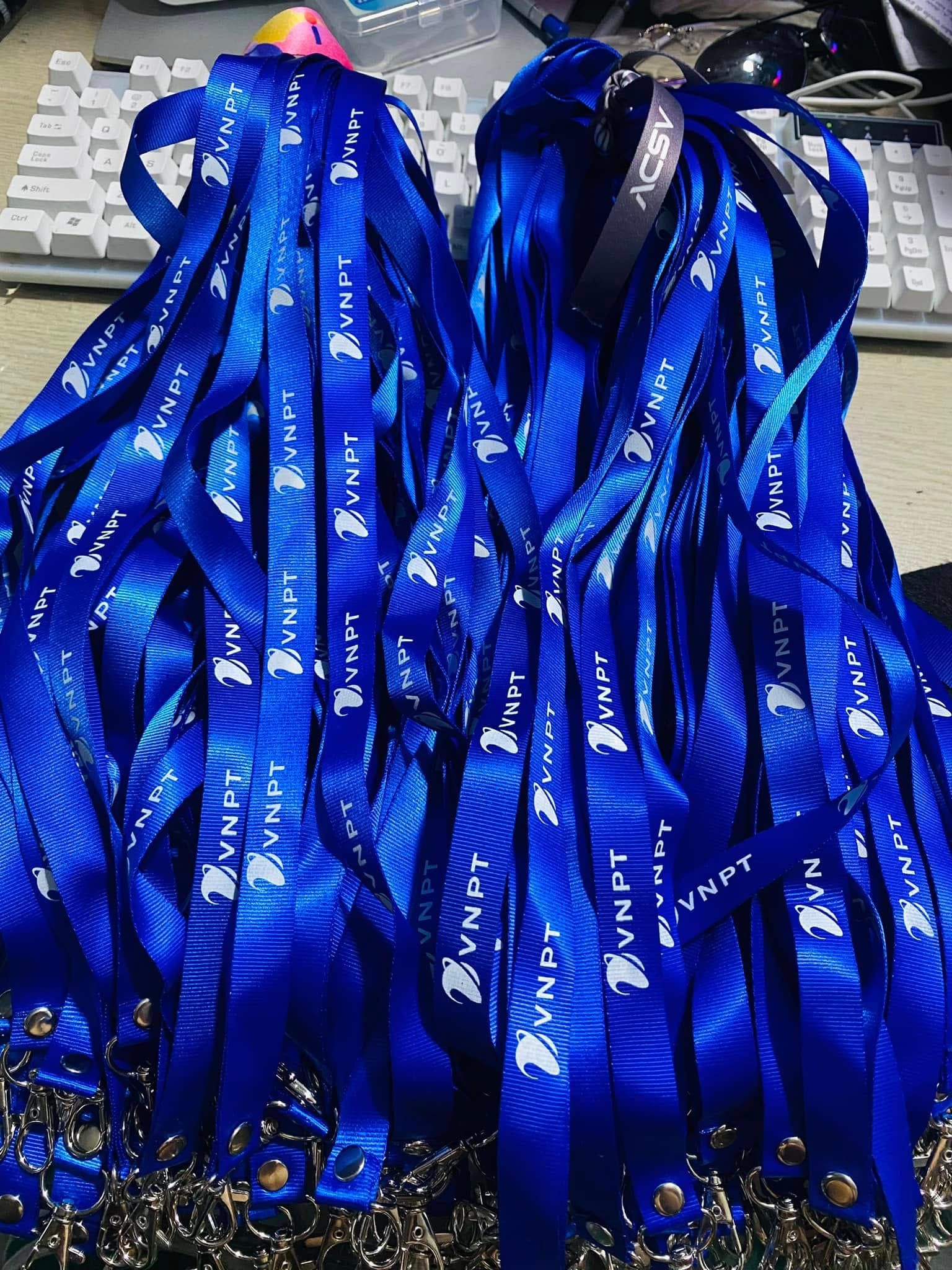 Lanyard in logo