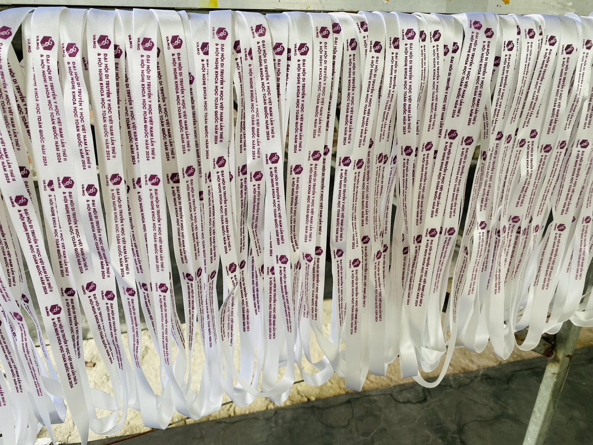 Lanyard bán ở đâu?