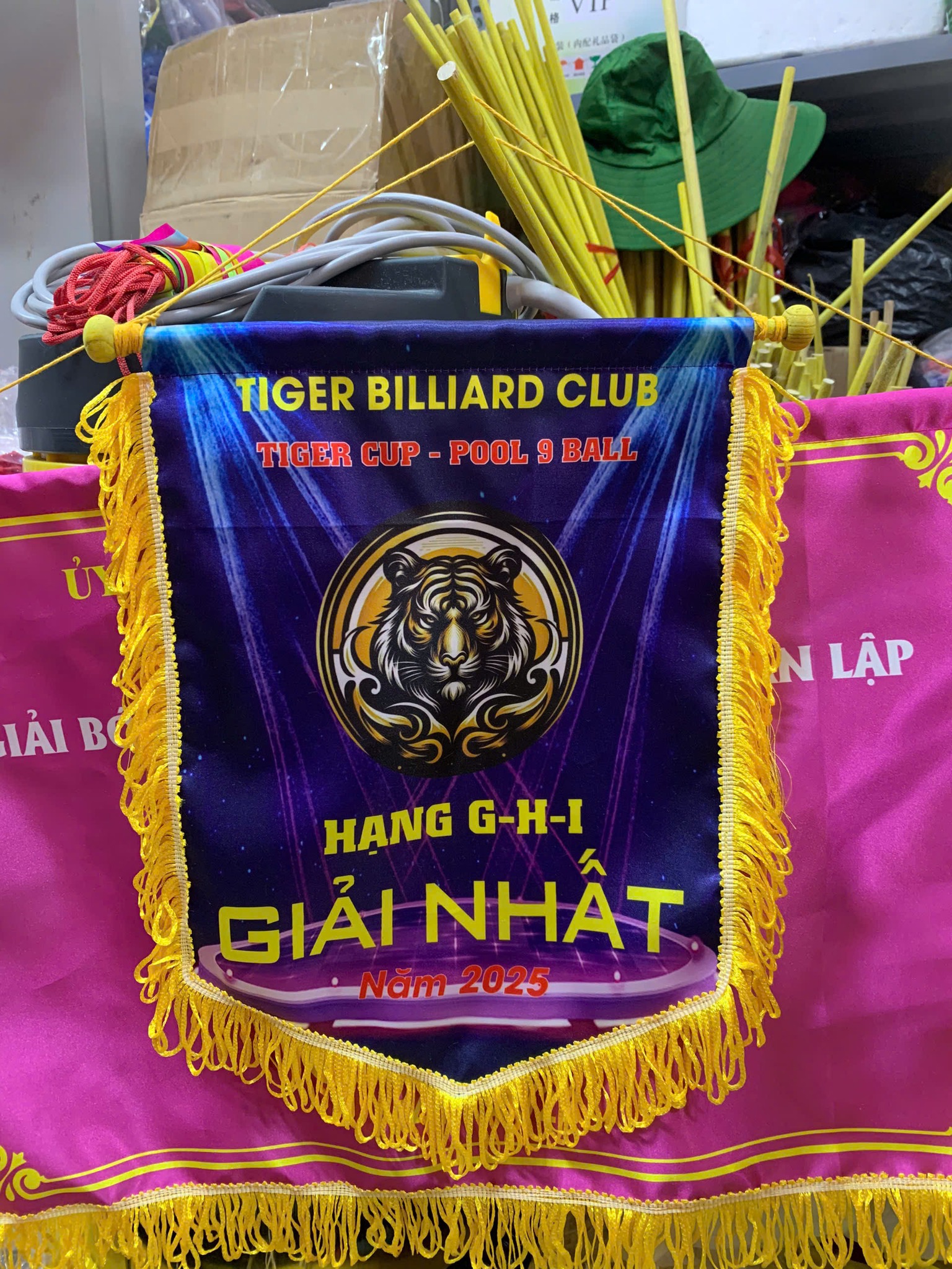 In cờ lưu niệm lấy ngay Hà Nội