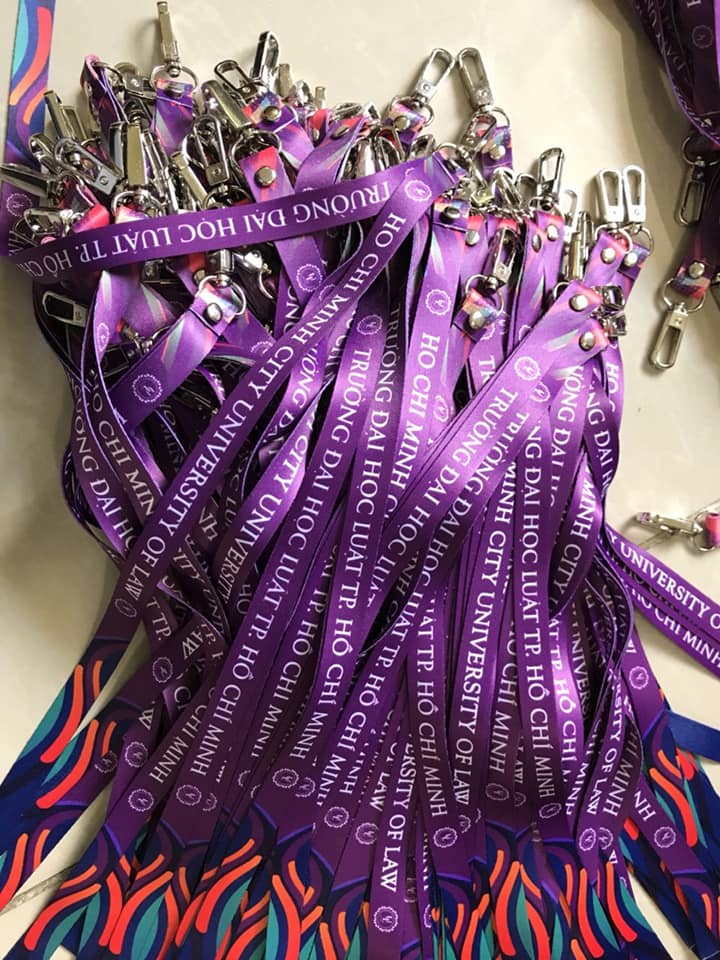 Dây đeo thẻ cho trường học