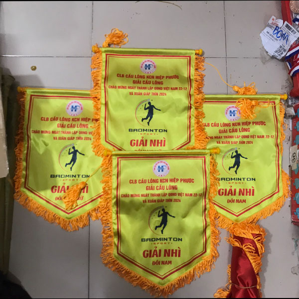 Cờ lưu niệm tiếng anh là gì?