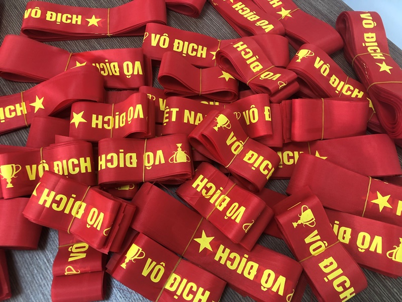 Thiết kế băng rôn đeo đầu