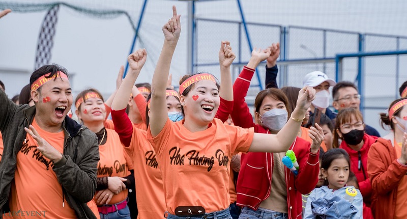 Băng rôn đeo đầu