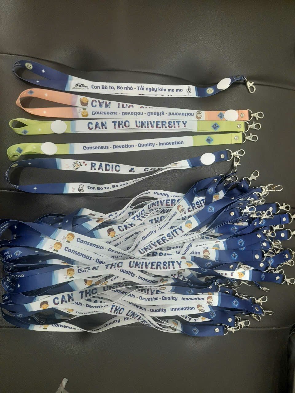 Dây đeo thẻ dọc