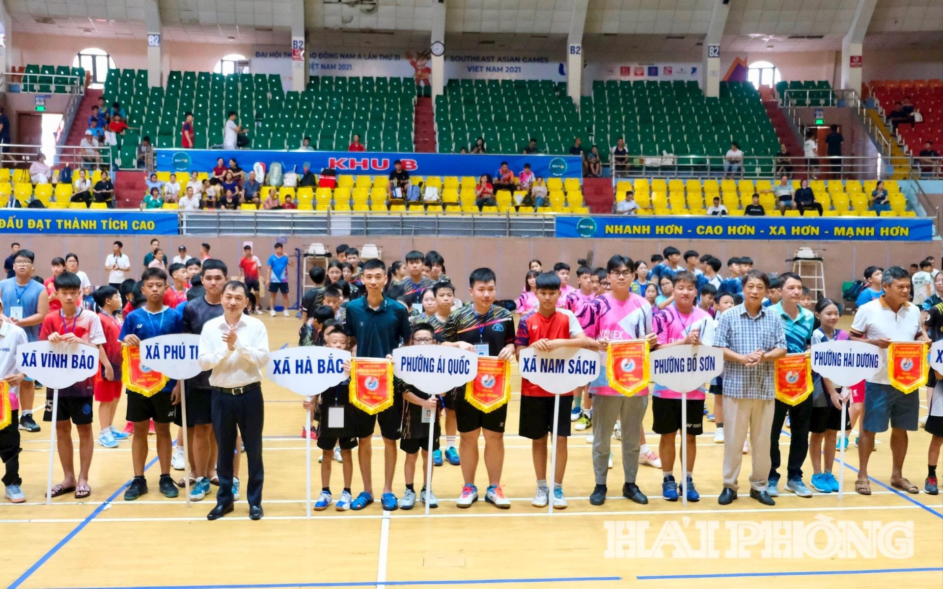 Cách in cờ lưu niệm