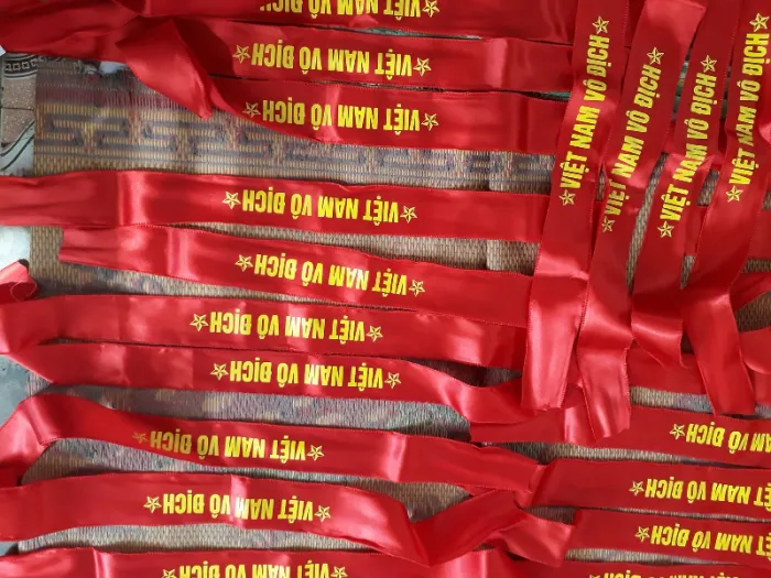 Mua băng rôn đeo đầu