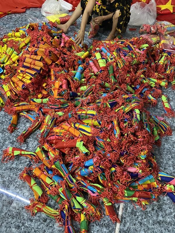 Cờ dây tam giác trang trí – Xưởng in cờ HOÀNG GIA Hà Nội