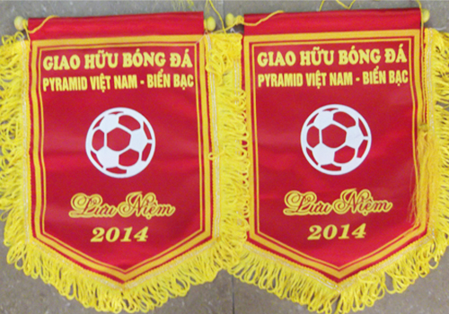 Mẫu cờ lưu niệm bóng đá