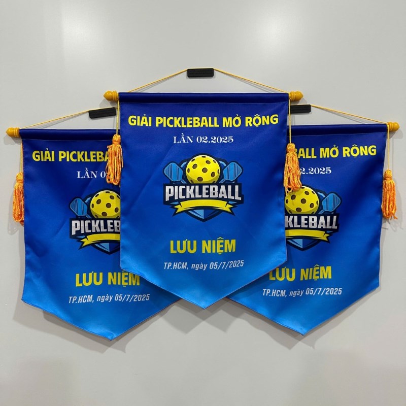Cờ lưu niệm giải pickleball