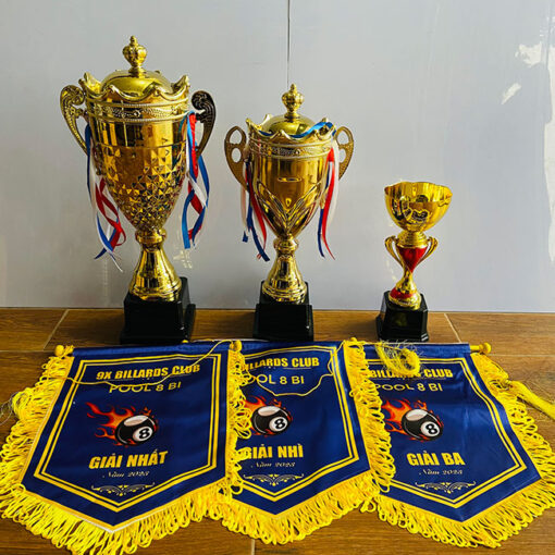 Bán cờ lưu niệm