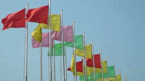 Giá Cờ Chuối Hiện Nay - Xưởng In Cờ HOÀNG GIA Hà Nội