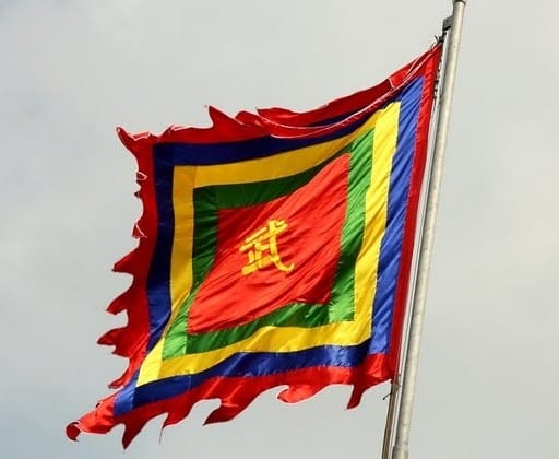 Cờ Thần Giá Rẻ – Xưởng In Cờ HOÀNG GIA Hà Nội